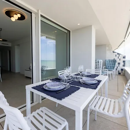 Residenze Da Vinci Azzurro * Сенігаллія